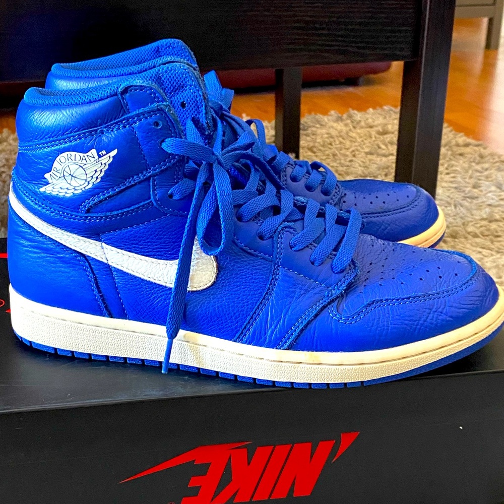 Nike Air Jordan 1 Retro High OG Hyper Royal Shoes size 10